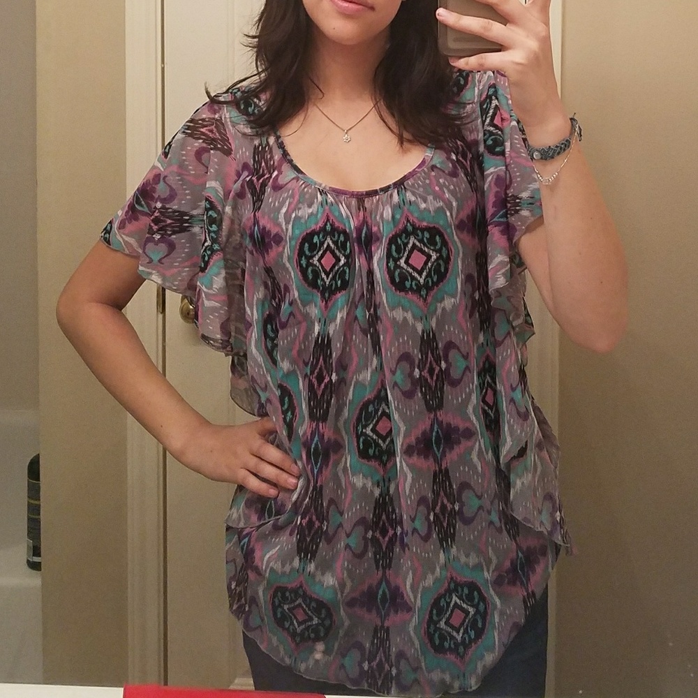 INC airey top perfect for summer and spring